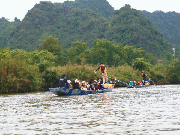 Perfume Pagoda (Huong Pagoda) 1 Day Tour