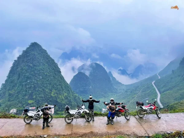 hagiang motorbike tour scaled 1